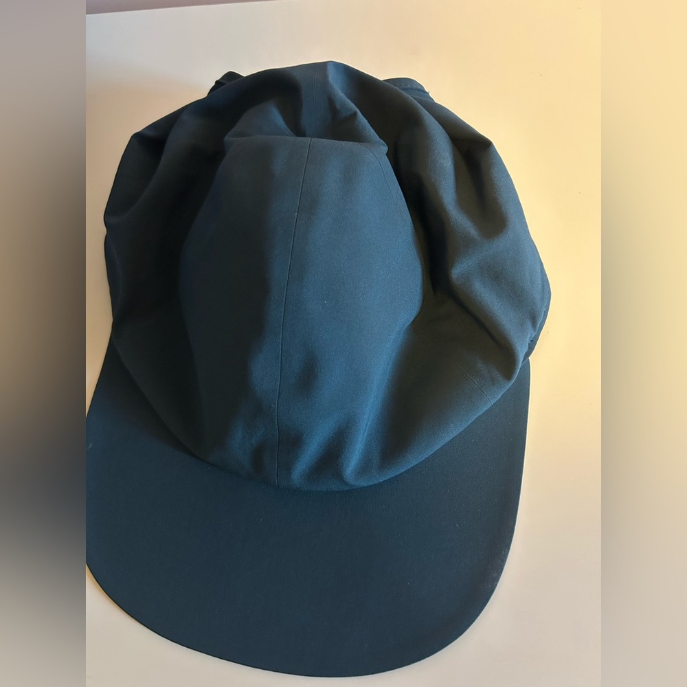 Lululemon hat